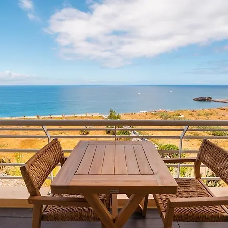 Infinite Sea Φουνκάλ