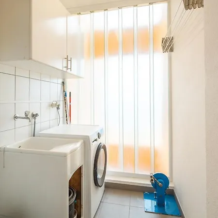 Infinite Sea Φουνκάλ